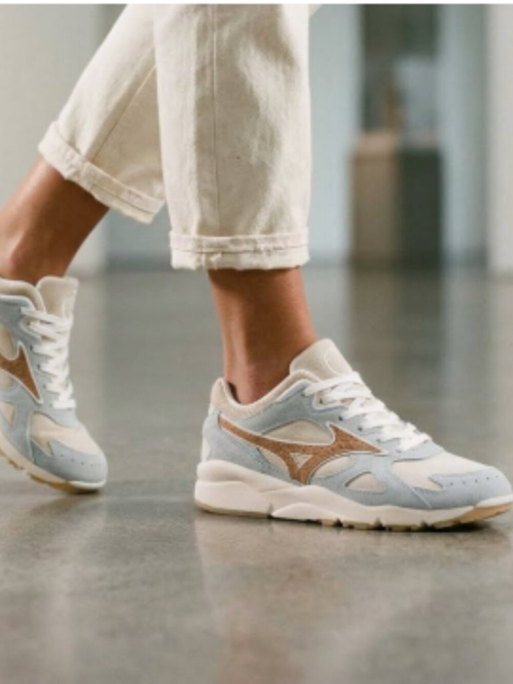 Mizuno Unisex Size 5.5 RB-Line Sky Medal "Undyed Pack" Low Top Sneakers. New